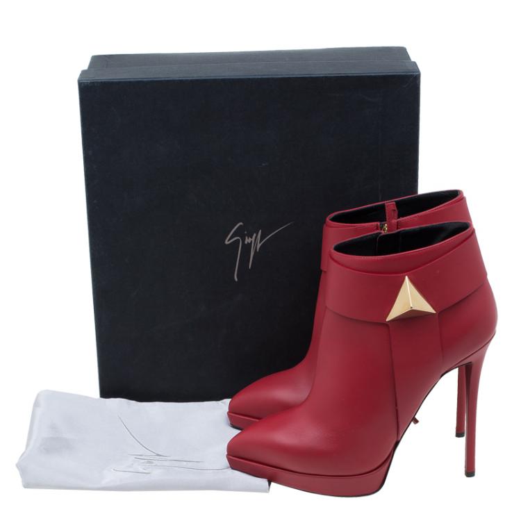 Pre Owned Giuseppe Zanotti Red Leather Pyramid Stud Platform Ankle Boots Size 39