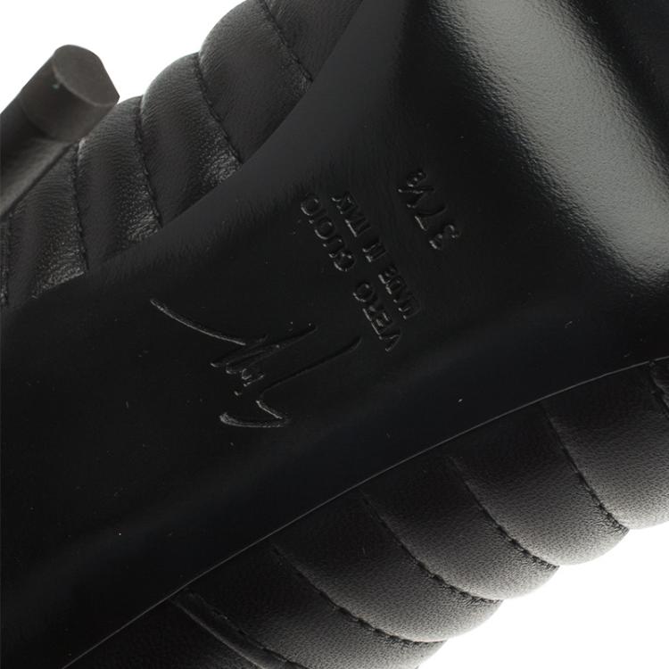 Pre Owned Giuseppe Zanotti Black Quilted Leather Olinda Zipper Detail Ankle Boots Size 37.5