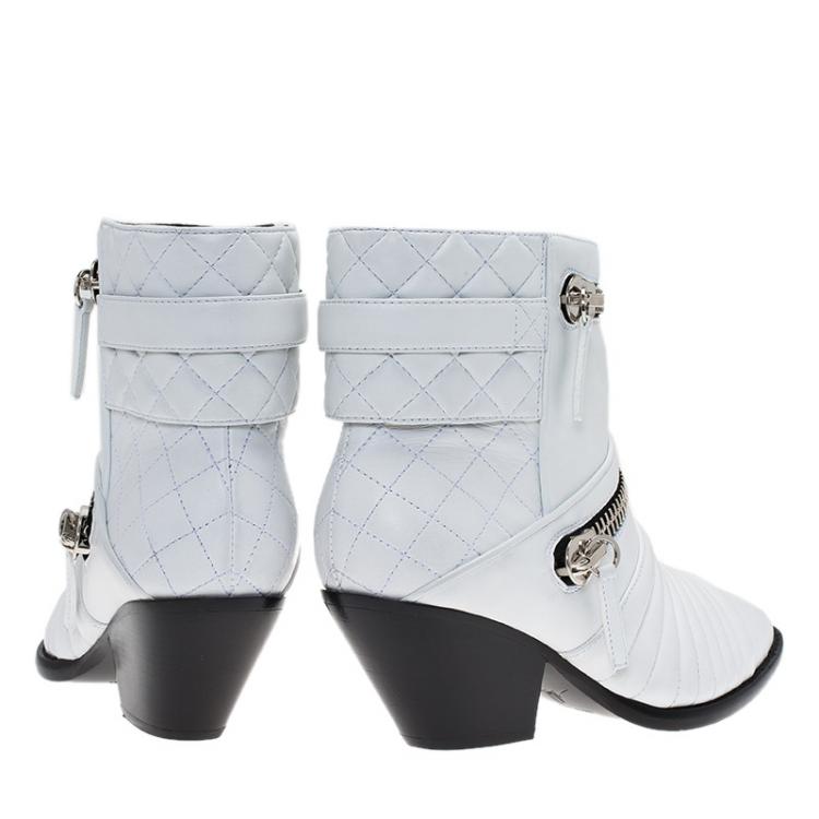 Pre Owned Giuseppe Zanotti White Quilted Leather Ankle Boots Size 38.5