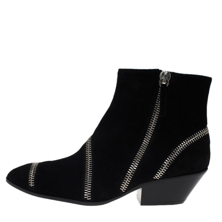 مملوكة مسبقًا Giuseppe Zanotti Black Suede Guns 55 Zip Detail Ankle Booties Size 40