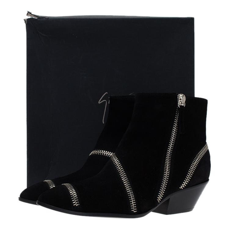 مملوكة مسبقًا Giuseppe Zanotti Black Suede Guns 55 Zip Detail Ankle Booties Size 40