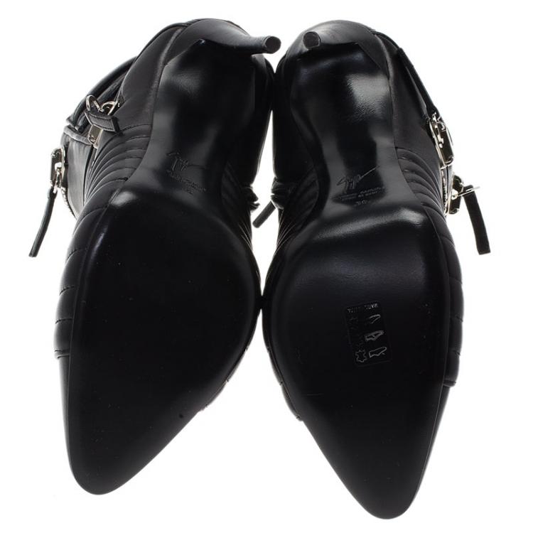 Pre Owned Giuseppe Zanotti Black Quilted Leather Olinda Zipper Detail Ankle Boots Size 39