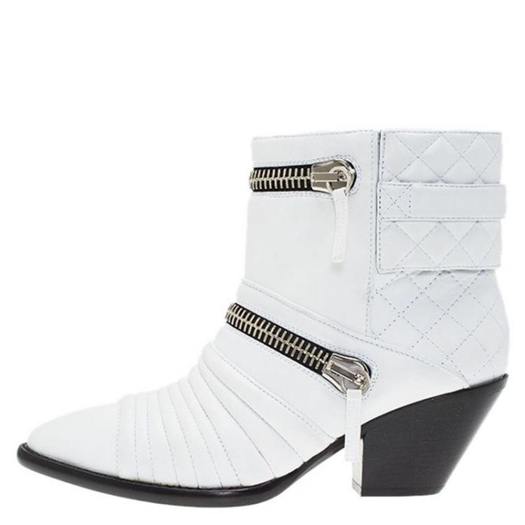 مملوكة مسبقًا Giuseppe Zanotti White Quilted Leather Ankle Boots Size 40