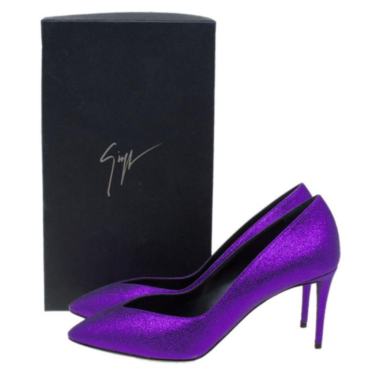 مملوكة مسبقًا Giuseppe Zanotti Purple Glitter Olinda V Throat Pumps Size 38