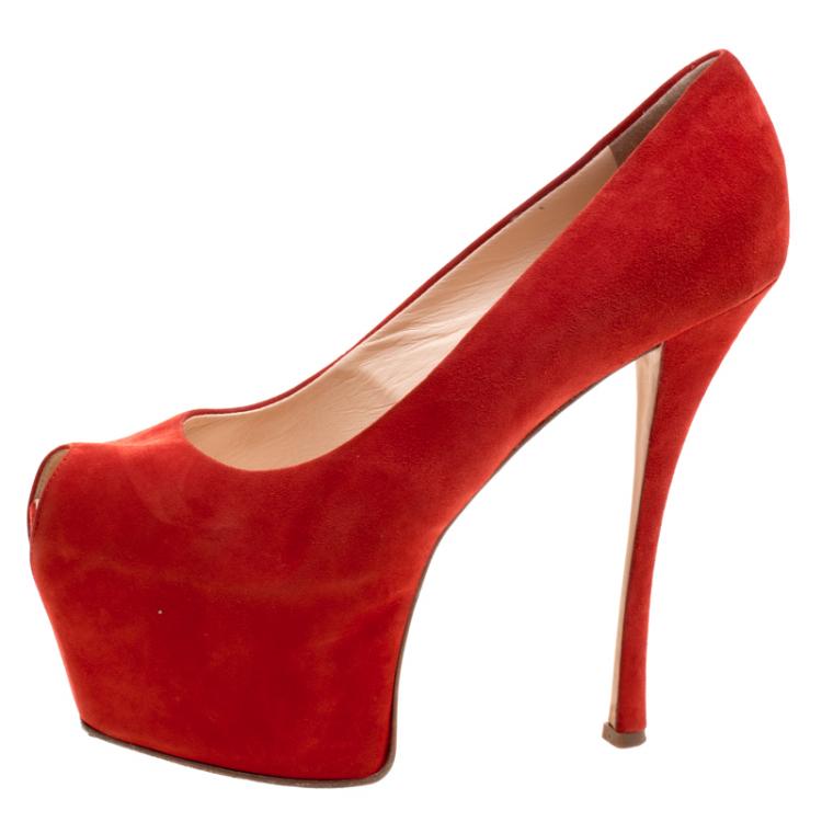 مملوكة مسبقًا Giuseppe Zanotti Orange Suede Peep Toe Platform Pumps Size 38.5