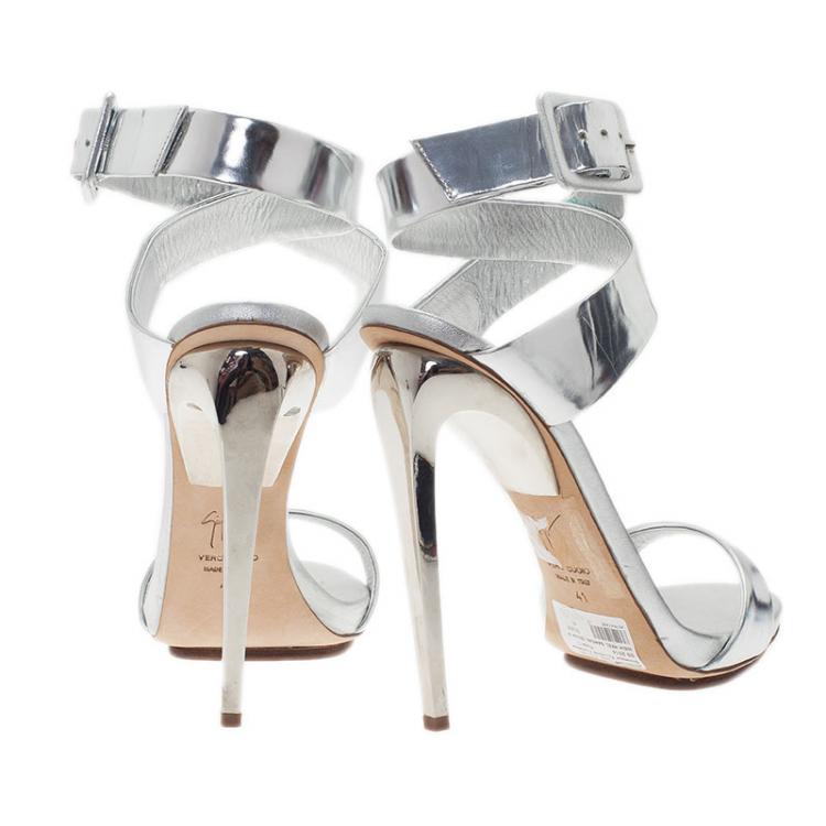 Pre Owned Giuseppe Zanotti Silver Metallic Leather Ankle Strap Sandals Size 41
