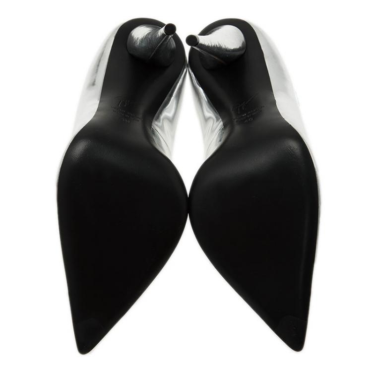 Pre Owned Giuseppe Zanotti Metallic Silver Pointed Toe Pumps Size 40 
