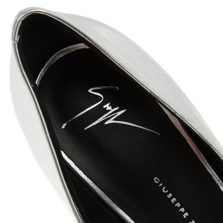 Pre Owned Giuseppe Zanotti Metallic Silver Pointed Toe Pumps Size 40 