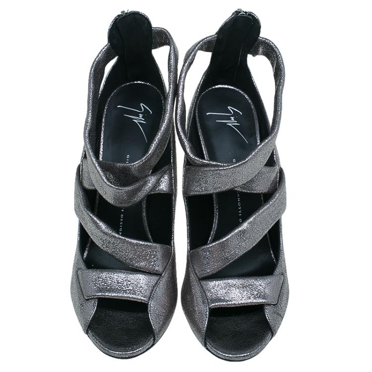 Pre Owned Giuseppe Zanotti Silver Metallic Leather Strappy Sandals Size 41