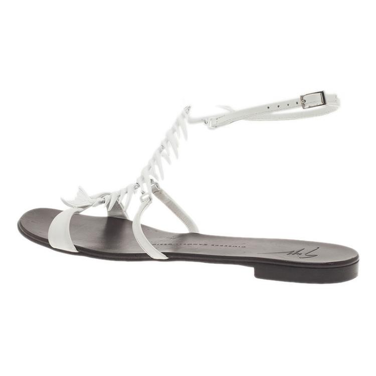 Pre Owned Giuseppe Zanotti White Fishbone Flat Sandals Size 38