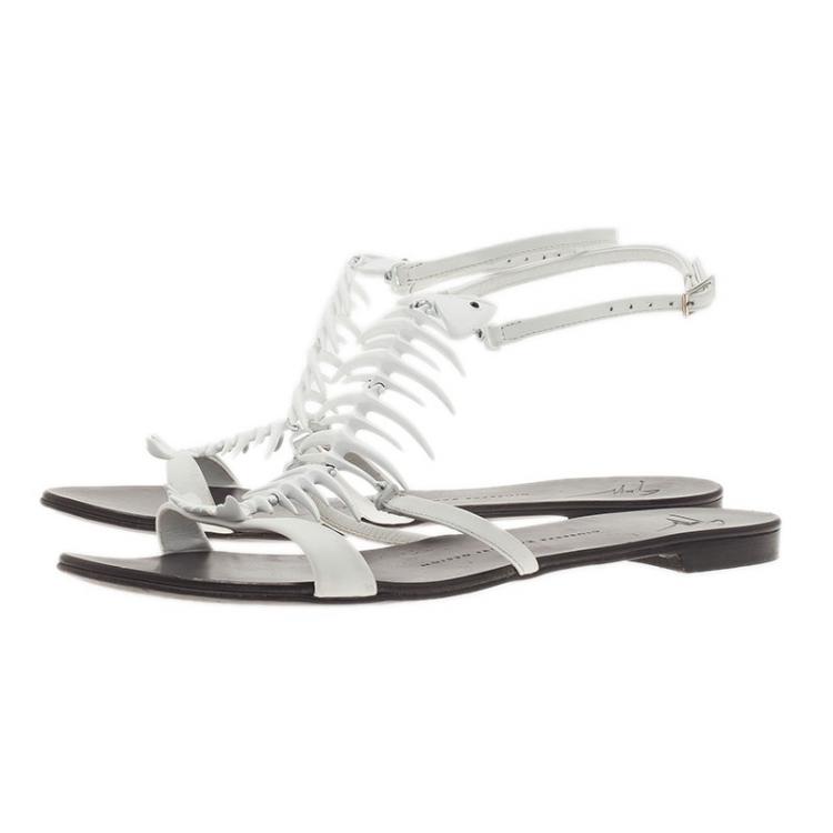 Pre Owned Giuseppe Zanotti White Fishbone Flat Sandals Size 38