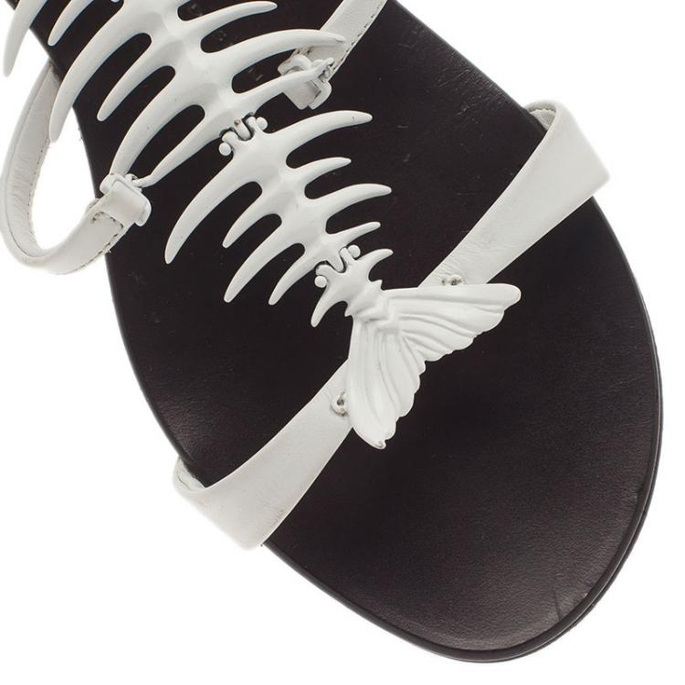 Pre Owned Giuseppe Zanotti White Fishbone Flat Sandals Size 38