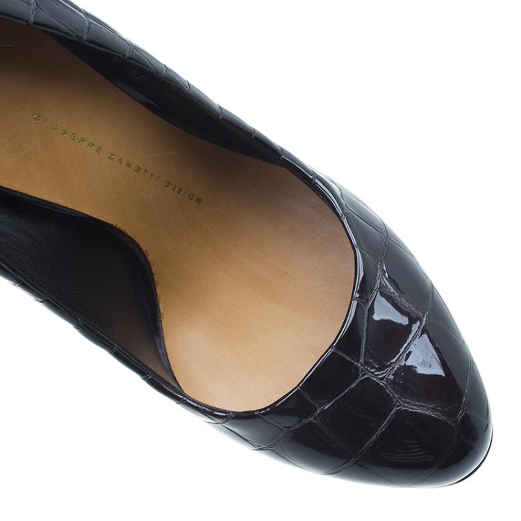 Pre Owned Giuseppe Zanotti Dark Brown Patent Croc Embossed Pumps Size 38