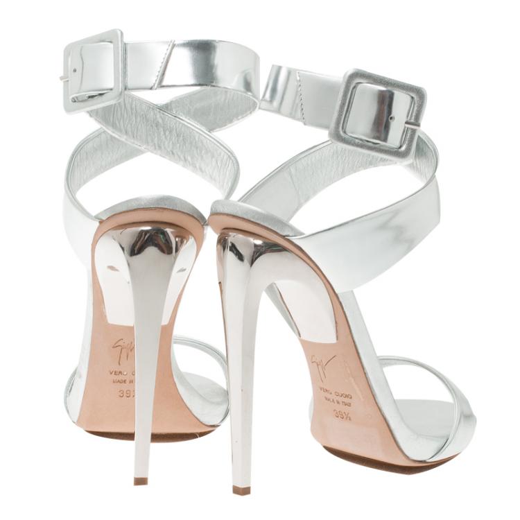 Pre Owned Giuseppe Zanotti Silver Metallic Leather Criss Cross Platform Sandals Size 39.5