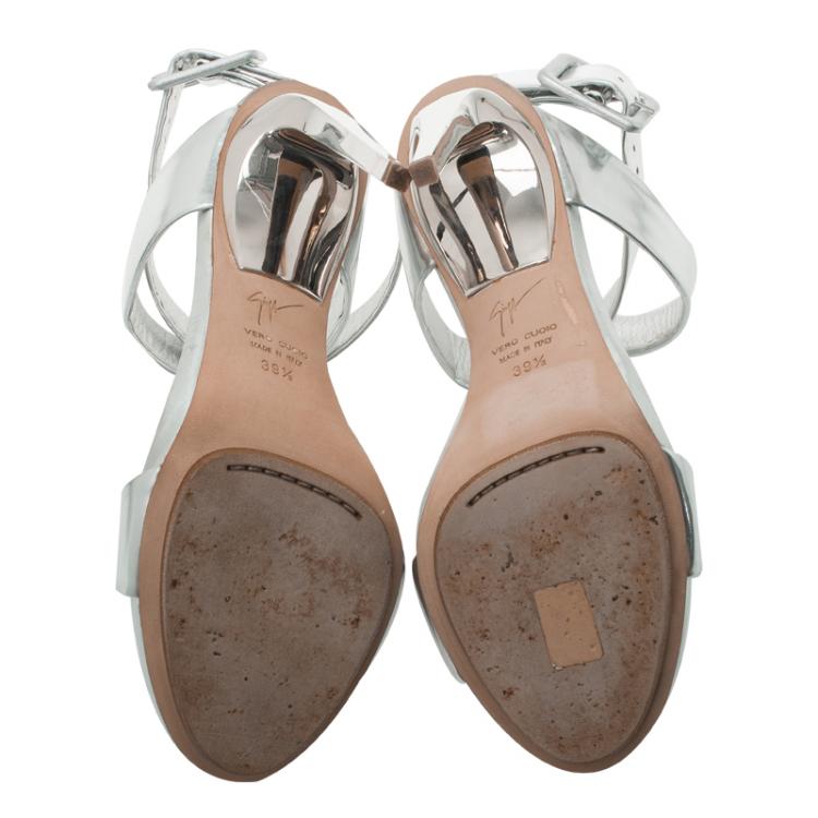 Pre Owned Giuseppe Zanotti Silver Metallic Leather Criss Cross Platform Sandals Size 39.5