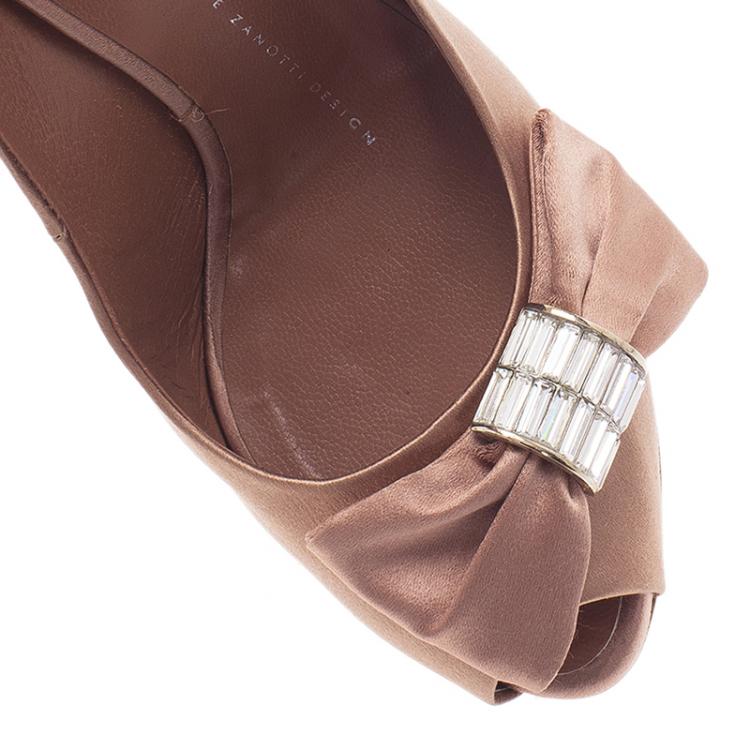Pre Owned Giuseppe Zanotti Beige Satin Crystal Bow Detail Peep Toe Pumps Size 37