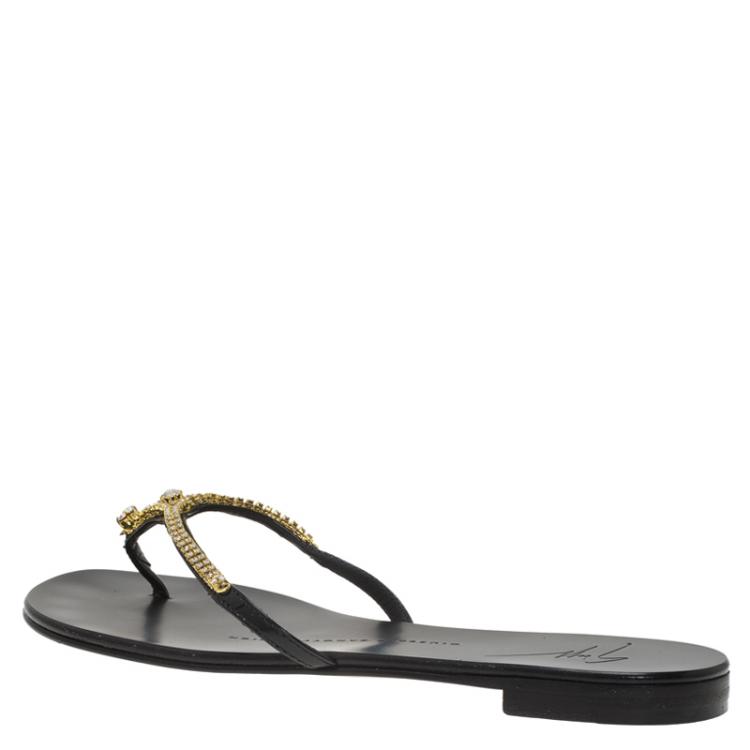 Pre Owned Giuseppe Zanotti Black Patent Crystal Embellished Thong Sandals Size 35