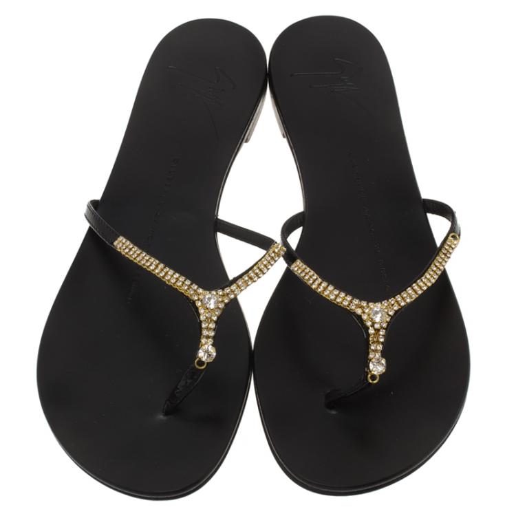 Pre Owned Giuseppe Zanotti Black Patent Crystal Embellished Thong Sandals Size 35