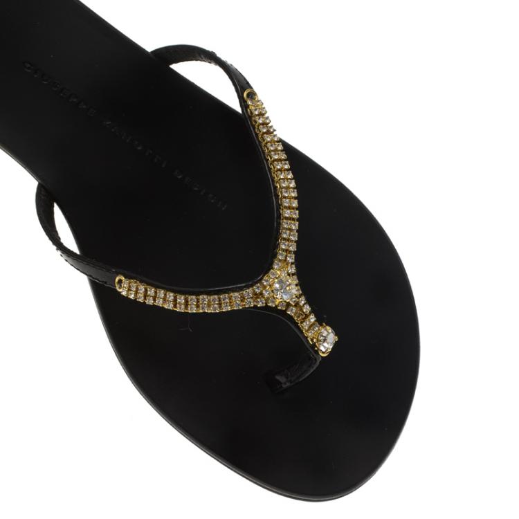 Pre Owned Giuseppe Zanotti Black Patent Crystal Embellished Thong Sandals Size 35