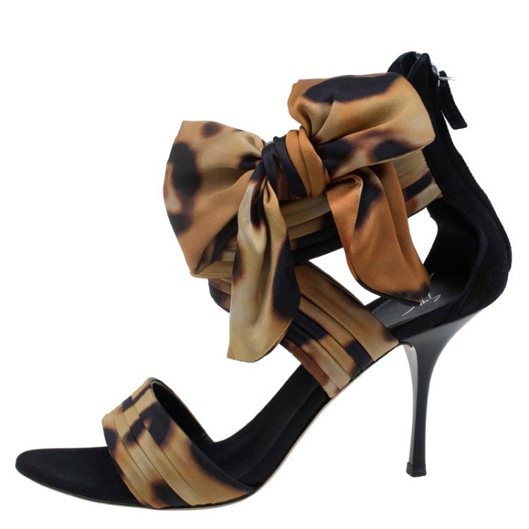 Pre Owned Giuseppe Zanotti Leopard Print Silk and Suede Bow Detail Sandals Size 40