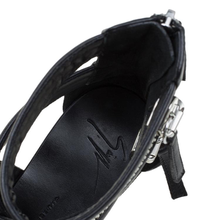 Pre Owned Giuseppe Zanotti Black Leather Zip Detail Flat Gladiator Sandals Size 37.5