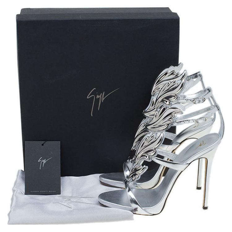 Pre Owned Giuseppe Zanotti Silver Metallic Leather Argent Metal Wing Embellished Strappy Sandals Size 39