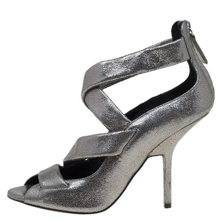 Pre Owned Giuseppe Zanotti Silver Metallic Leather Criss Cross Sandals Size 40