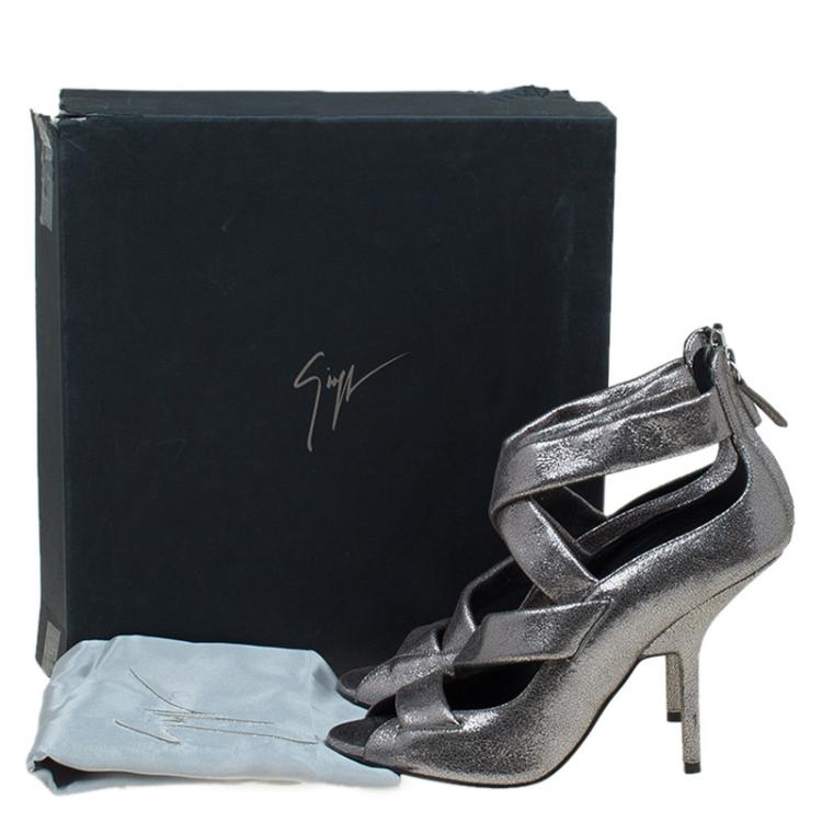 Pre Owned Giuseppe Zanotti Silver Metallic Leather Criss Cross Sandals Size 40