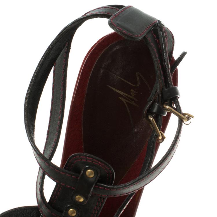 Pre Owned Giuseppe Zanotti Black Leather Multi Strap Clog Sandals Size 38.5
