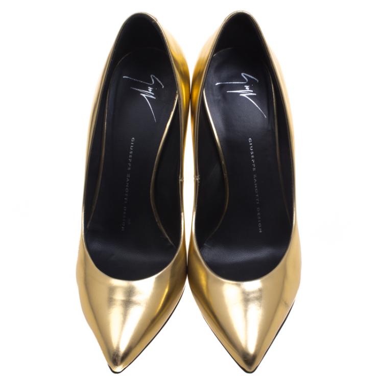 Pre Owned Giuseppe Zanotti Gold Leather Pointed Toe Pumps Size 38.5