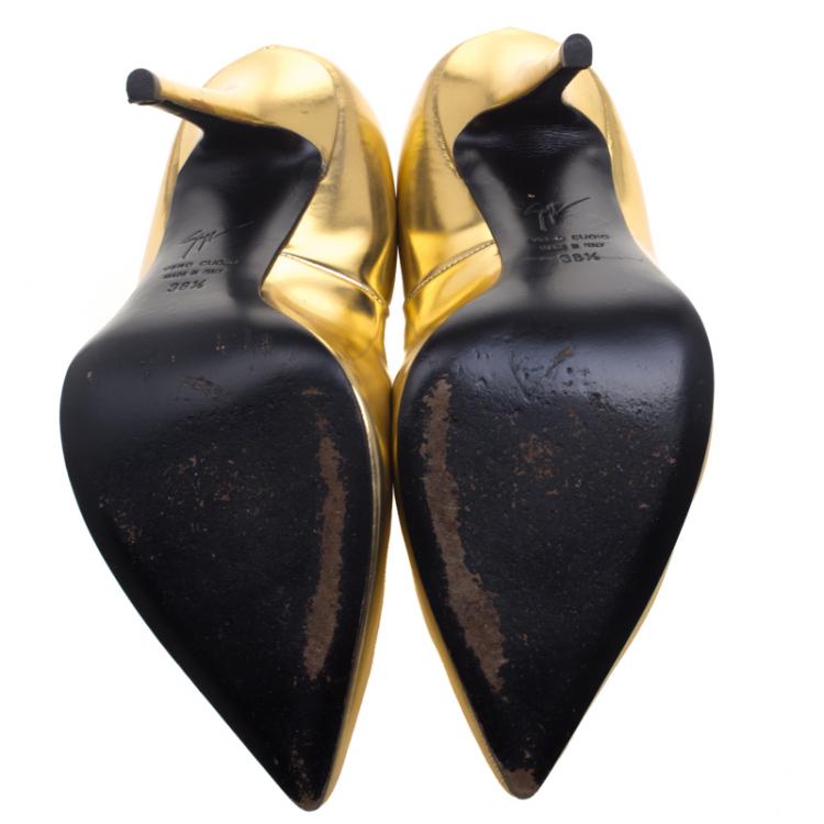 Pre Owned Giuseppe Zanotti Gold Leather Pointed Toe Pumps Size 38.5