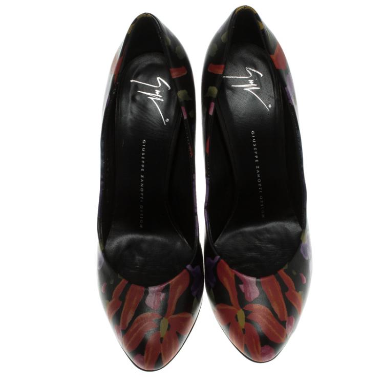 Pre Owned Giuseppe Zanotti Black Floral Printed Leather Pumps Size 39