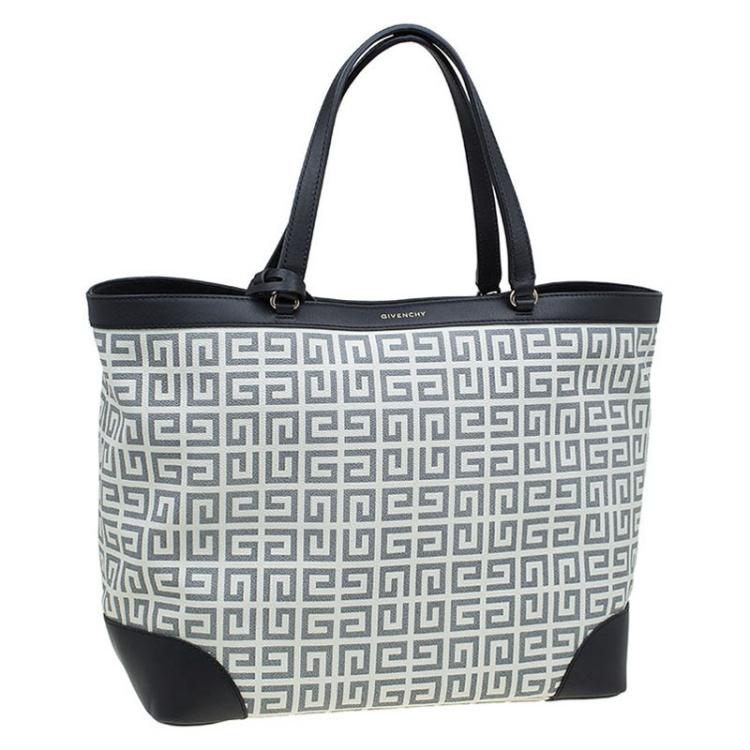 Pre Owned Givenchy Black/Off White Logo Print Coated Canvas Antigona Shopper Tote