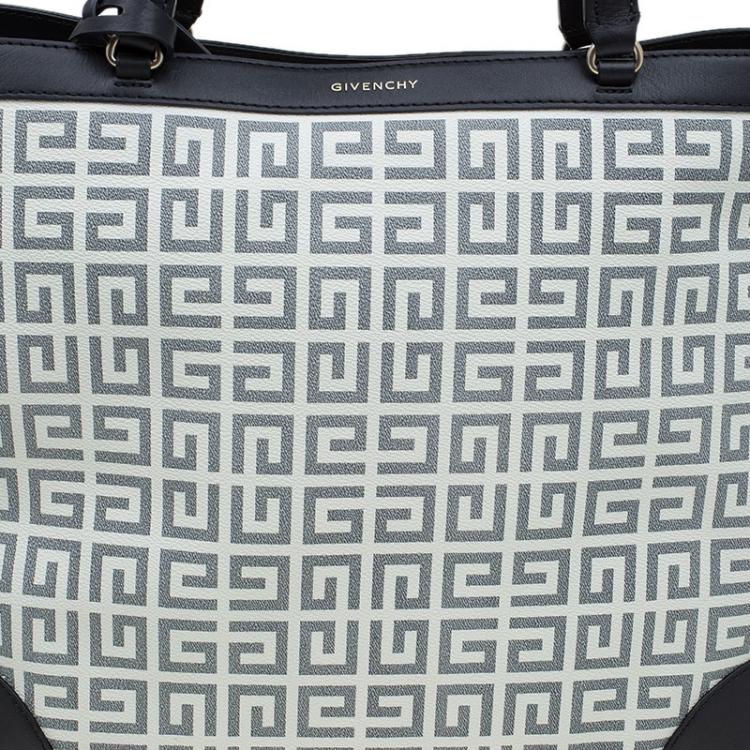 Pre Owned Givenchy Black/Off White Logo Print Coated Canvas Antigona Shopper Tote