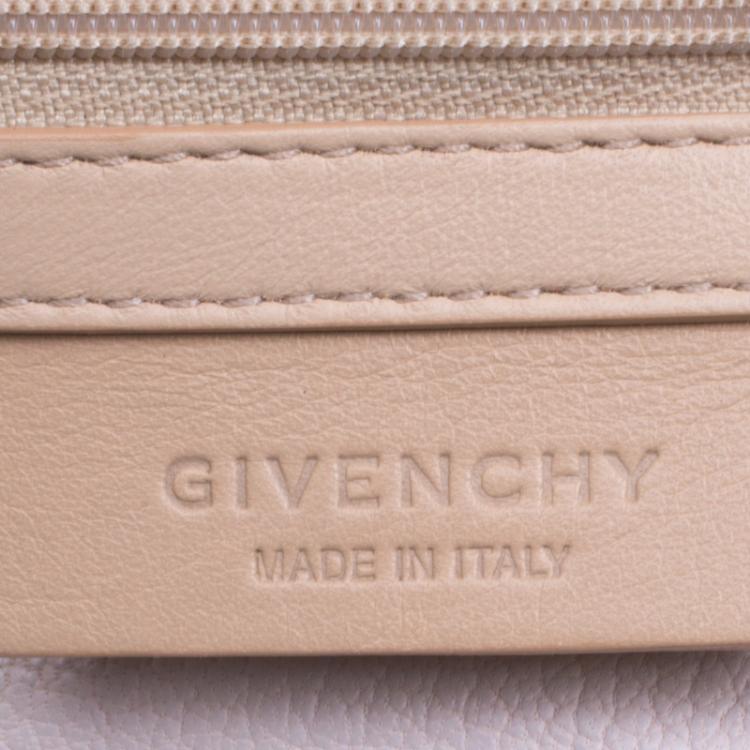 Pre Owned Givenchy Off White Leather Mini Pandora Pouch