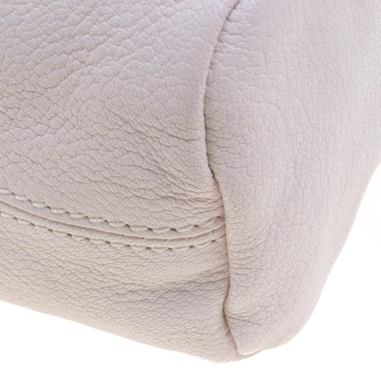 Pre Owned Givenchy Off White Leather Mini Pandora Pouch