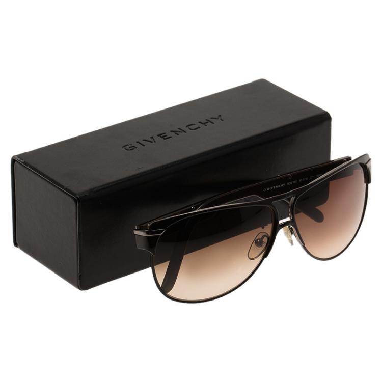Pre Owned Givenchy Brown SGV357 Round Sunglasses