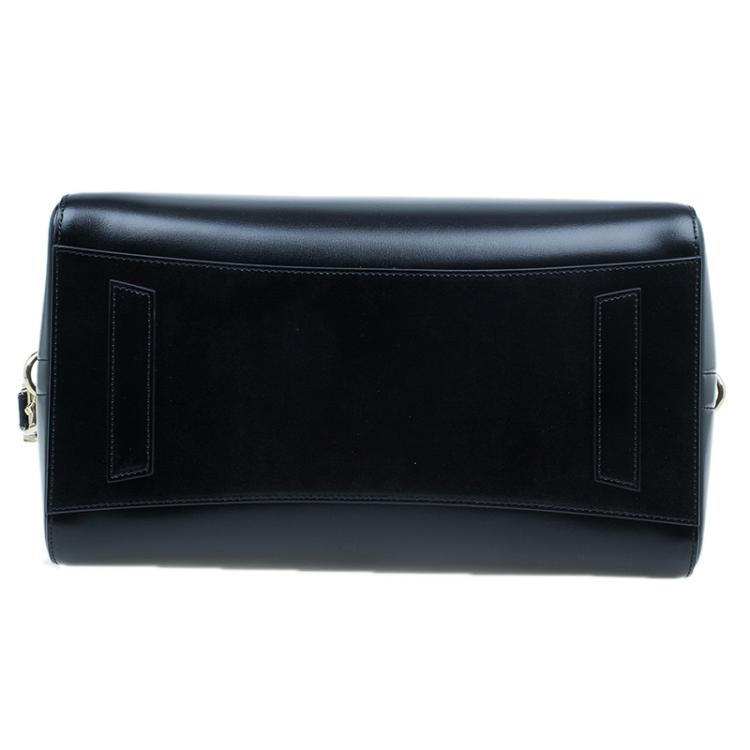 مملوكة مسبقًا Givenchy Black Shine Leather Medium Antigona Satchel Bag