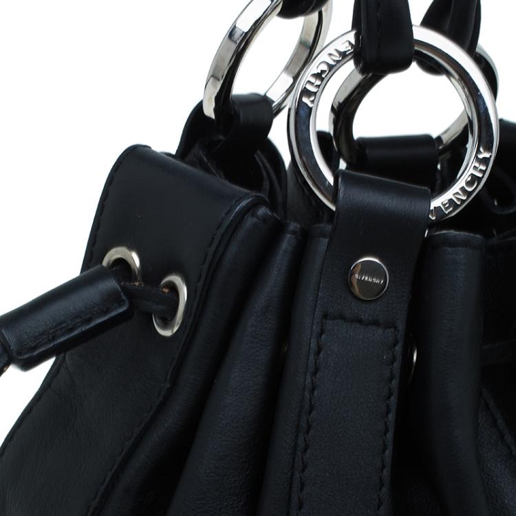 مملوكة مسبقًا Givenchy Black Leather Small Pumpkin Bag