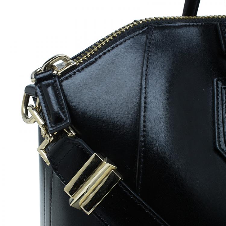 مملوكة مسبقًا Givenchy Black Leather Medium Antigona Satchel