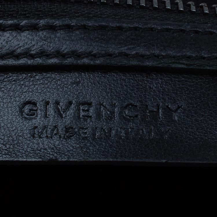 مملوكة مسبقًا Givenchy Black Leather Medium Antigona Satchel