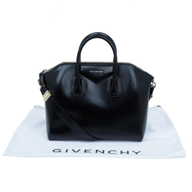 مملوكة مسبقًا Givenchy Black Leather Medium Antigona Satchel