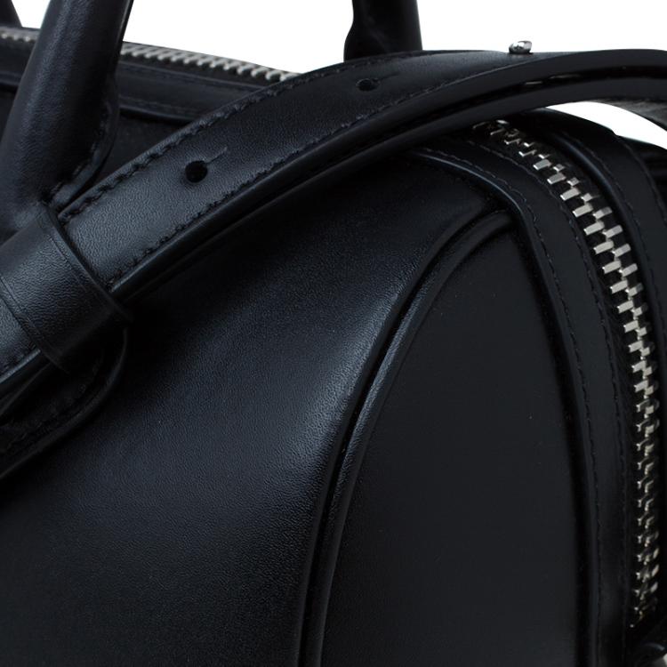 Pre Owned Givenchy Black Leather Medium Lucrezia Star Duffle Bag