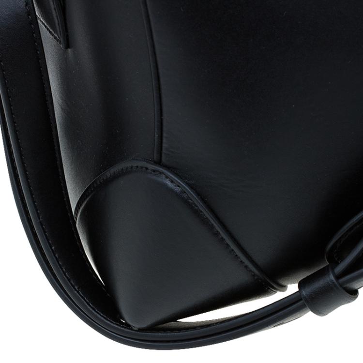 Pre Owned Givenchy Black Leather Medium Lucrezia Star Duffle Bag