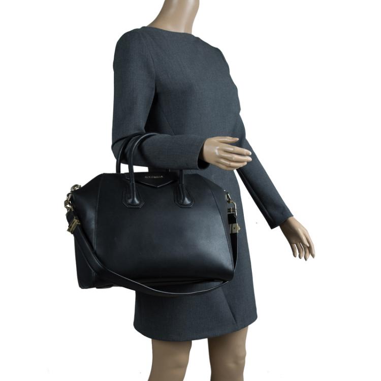 Pre Owned Givenchy Black Leather Medium Antigona Satchel