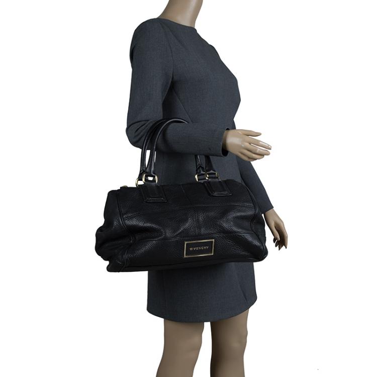 Pre Owned Givenchy Black Pebbled Leather Bugatti Satchel