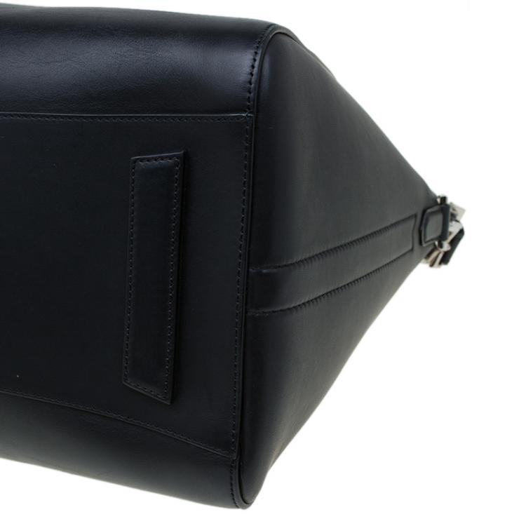 Pre Owned Givenchy Black Leather Medium Antigona Satchel