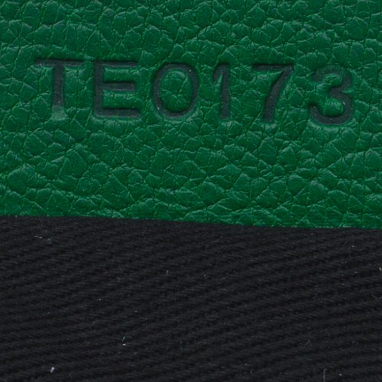 Pre Owned Givenchy Green Leather Pandora Wristlet Clutch