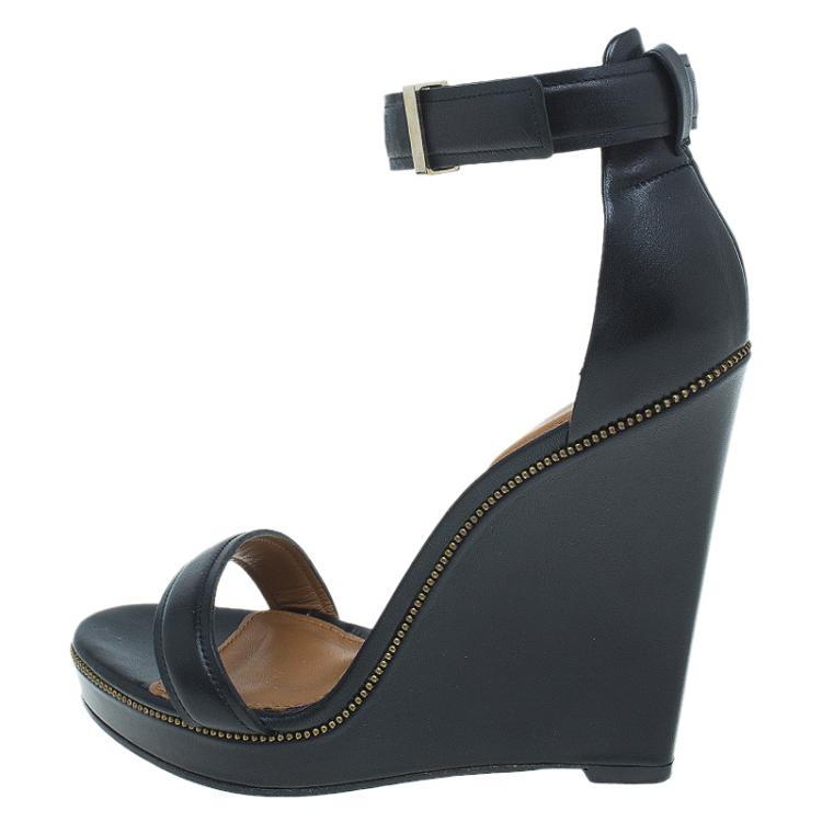 مملوكة مسبقًا Givenchy Black Leather Zipper Trim Platform Ankle Strap Wedge Sandals Size 37