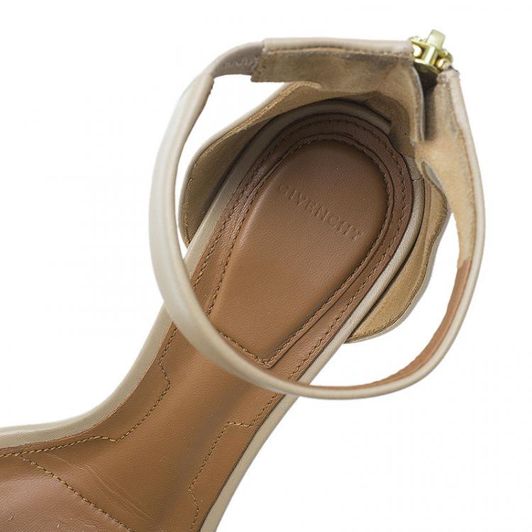 مملوكة مسبقًا Givenchy Beige Leather Ankle Strap Platform Heel Sandals Size 37